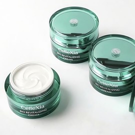 Moisturizing cream 50ml Skin care for dry skin Moisture lotion Skin moisturizer Dry moisturizing cream Nutrition Cash on delivery or payment upon order / 보습크림 50ml 건조피부용 스킨 케어 수분 로션 피부 보습제 건조 보습 크림 영양 착불 또는 주문시 결제