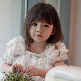 Wig, Bob Wig, For Kids, All Full Wig, Wig, Short, Straight Bangs, Cute, Lightweight, Costume, Recitals, Birthday Party, Hair Exchange, Costume, Shrine Visit, Commemorative Photo Girl Wig (Dark Brown)