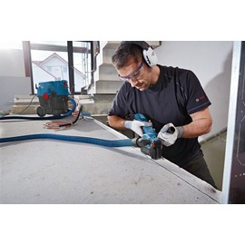 Bosch Professional dust extraction guard GDE 125 EA-S for cutting (suitable for Bosch Professional angle grinders which have a protective guard with screw fastener, disc diameter of 125 mm, in a box)