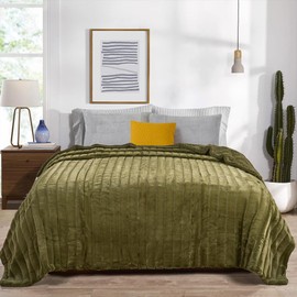 Home Soft Things Super Mink Faux Fur Throw Blanket Oversize Soft Cozy Weighted Solid Bed Cover with Sherpa Backing Home Decoration, Olive, 118'' x 95''