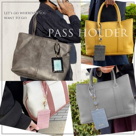 Giselle Men’s/Women’s Pass Case w/ Reel, Commuter Pass Case, ID Card Holder, IC Card Case, Employee ID Card Case, Double-Sided, w/ Strap, Commuting to Work or School, Crocodile-Style Embossing, Baby Blue/Baby Blue (Gold Foil)