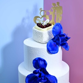 8pcs Luxury PU Royal Blue Iris Flowers Real Touch Wedding Bouquets Artificial Flowers for Decoration DIY Floral Gifts Home Office Table Decor Farmhouse Table Centerpiece Decorations