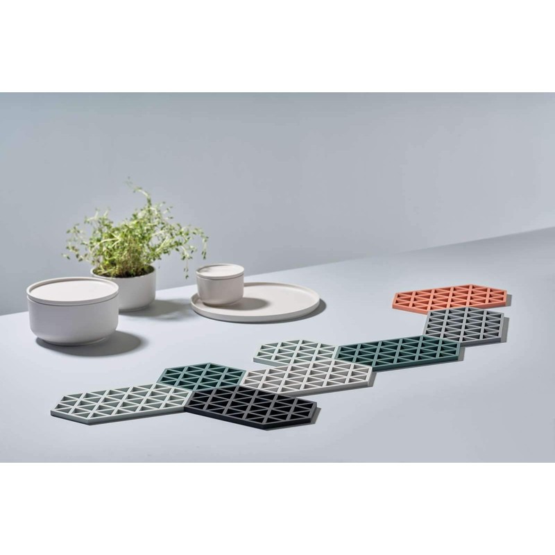 Zone Denmark Triangles Topfuntersetzer/Untersetzer für Töpfe, Silikon, 16 x 14