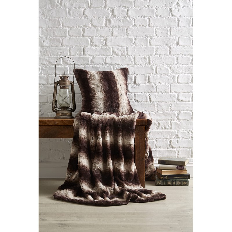 Lex's Linens Pack of 2 Opulence Premium Faux Fur Cushion