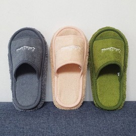 Microfiber cleaning slippers equipped with basic cleaning pad and additional refill pad separate gray 2ea