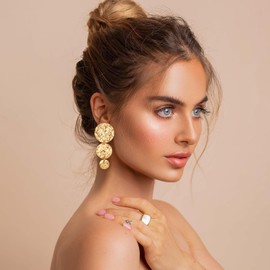 HESSAWELL Gold Hammered Discs Pendant Earrings Gold Long Circle Disc Dangle Earrings for Women Lightweight Jewelry