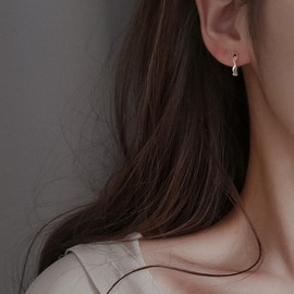 Silver Twisted Hoop Earrings for Women Silver Huggie Hoop Earrings Chunky Thick Open Hoop Earrings Wide Thick Lightweight Earring Fashion Dainty Earring for Girls