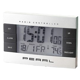 PEARL Wecker zum Aufhängen: Digitaler Funkwecker mit Temperaturanzeige und Kalender (Wecker mit Temperaturanzeige, Wecker mit Temperatur, Digitale LCD Funk Wanduhren)