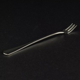 ONEIDA New in Packaging 6" Seafood Fork, 8 Available, Hotel Plate by ONEIDA, USA