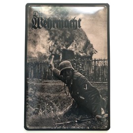 Tin Sign 20 x 30 cm Curved Historical German Soldier in Use Decorative Gift Sign