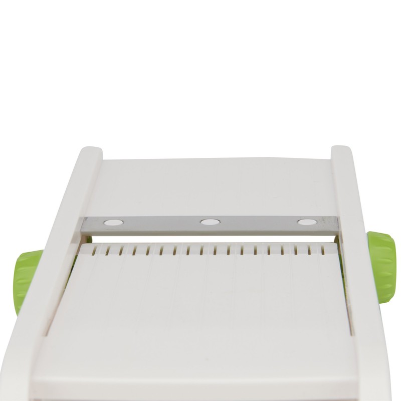 Adjustable nonslip handheld mandolin slicer