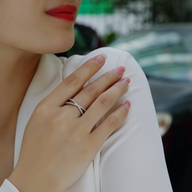 18K White Gold Plated X Ring Simulated Diamond CZ Criss Cross Ring for Women Statement Promise Ring Silver 9