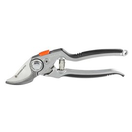 Gardena 08702-81 Premium Bypass Hand Pruner With Angled Cutting Head And 3/4-Inch Cut