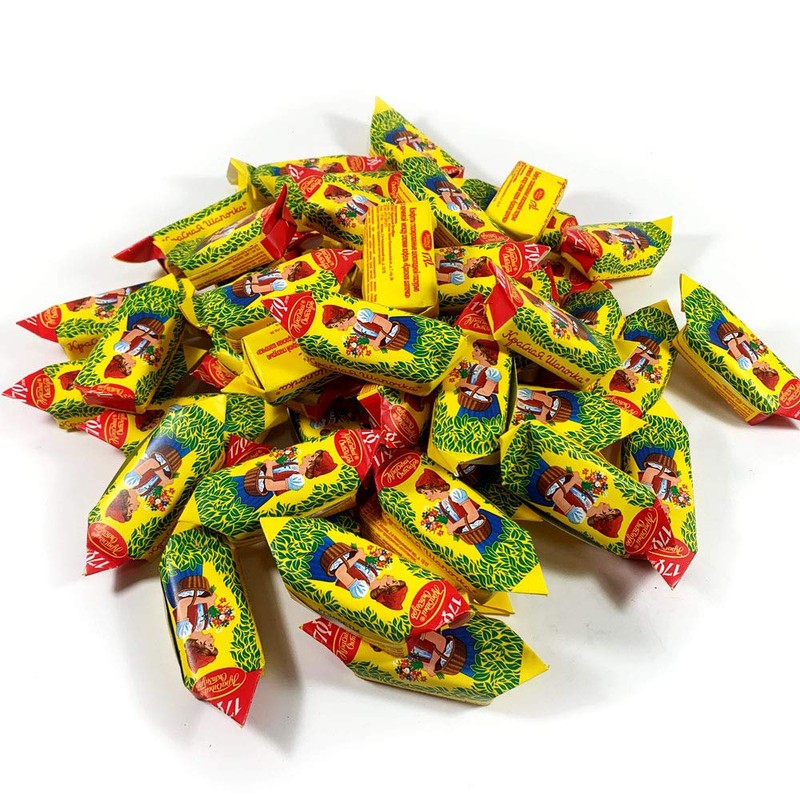 Krasnaya Shapochka Red Riding Hood, Praline Candy with Wafers and