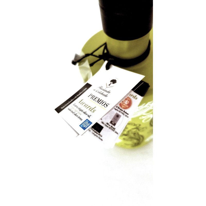 Award Winning, Robust, Hojiblanca Varietal Extra Virgin Olive Oil in