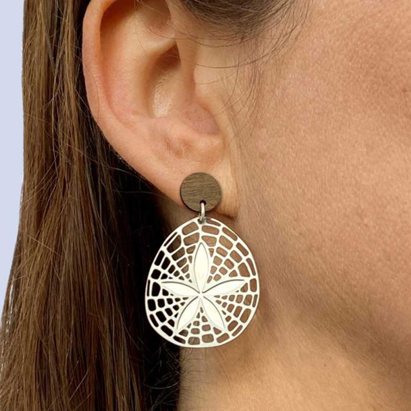 Go Do Good Stud Earrings - Sand Dollar