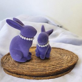 Macosa WV559_x2 Easter Bunny with Pearl Necklace, Set of 2, Flocked, Purple Stoneware, Decorative Rabbit Sculpture, Easter Decoration, Easter Decoration, Figure Decorative Rabbit Table Decoration