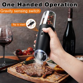 Salt and Pepper Grinder Set Electric Rechargeable, Gravity Automatic Salt and Pepper Mill Shakers for Home Cooking, 135ml Large Capacity Refillable Kitchen Gadgets Seasoning Spice Dispensers