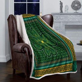 T&H XHome Sherpa Fleece Throw Blanket Cozy Soft Warm Bed Blankets,St. Patrick's Day Traditional Shamrock Irish Fuzzy Plush Microfiber Lightweight Blankets All Season for Couch Sofa 50x60IN