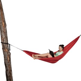Tatonka Hammock Single - Super Light Outdoor Hammock for 1 Person - Includes Mounting Set (2 x Webbing Straps / 2 x Carabiners) - Maximum Load 100 kg - 290 x 150 cm - Red
