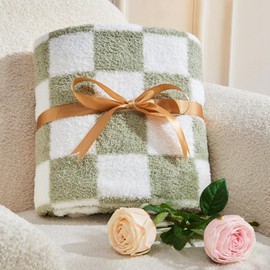 BEDELITE Checkered Blanket - Reversible Soft Cozy Fuzzy Blanket, 350GSM Warm Fluffy Throw Blanket for Couch, Bed, Travel (Sage Green, 50" x 60")