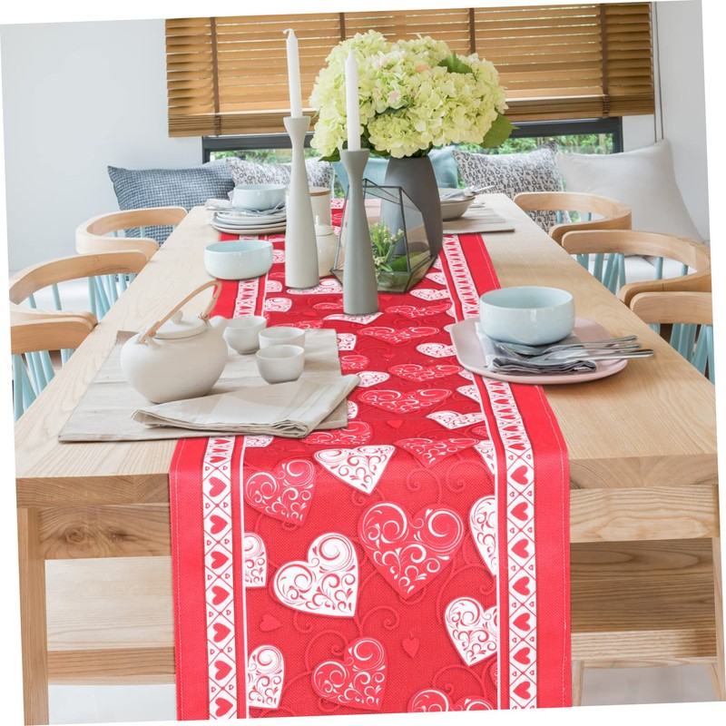 BIUDECO Heart Pattern Tablecloth Valentine's Day Table Runner Kitchen Decor