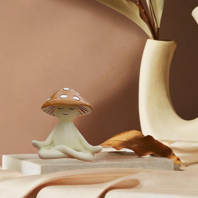 Fenteer Yoga Mushroom Statue Mushroom Figure,Mini,Handpainted Sculpted Sculpture,Yoga Meditation Statue