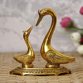eCraftIndia Golden Metal Loving Kissing Swan Showpiece for Home Decor Living Room Bedroom Office Desk | Love Birds Statues | Gift for Birthday Anniversary Valentine's Day