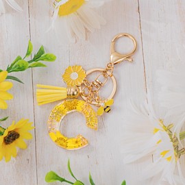 MWOOT Letter Keychain Initial Keyring Letter, Alphabet Resin Flower Key Chain with Daisy Bee Tassel Pendant Handbag Purse Charm, Yellow Petal Keyring for Women, Yellow-c