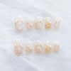 [GLORS] Luxury Pearl Press-on Nails, Medium Ballerina Shape, Gold Accented