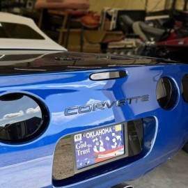 Advanced Trims 2x GLOSS BLACK 1/16 RAISED LETTERS FOR C5 CORVETTE 97-2004 REAR ONLY US MADE