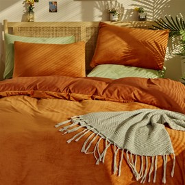 KAREVER Burnt Orange Color Velvet Comforter Set Twin Solid Rust Color Flannel Velvet Bedding Comforter Set All Caramel Colour 3 PCs Shaggy Soft Warm and Durable Flannel Blanket Twin