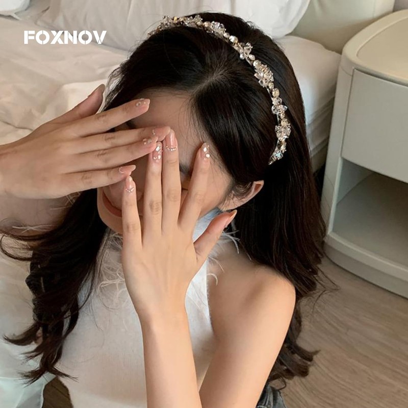 FOXNOV カチューシャ 手作り ヘアバンド ホワイトクリスタル＆ラインストーン 上品な輝き 痛くない高弾性 可愛い 花びら 髪飾り