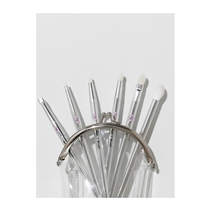 Just Took Brush / 저스트 툭 브러시