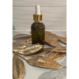 Road opener anointing oil manifestation oil ritual oil with crystals and infused