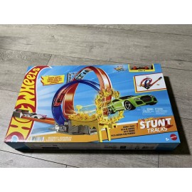 Hot Wheels Action Energy Track Set Toy Play set New in Box Loops