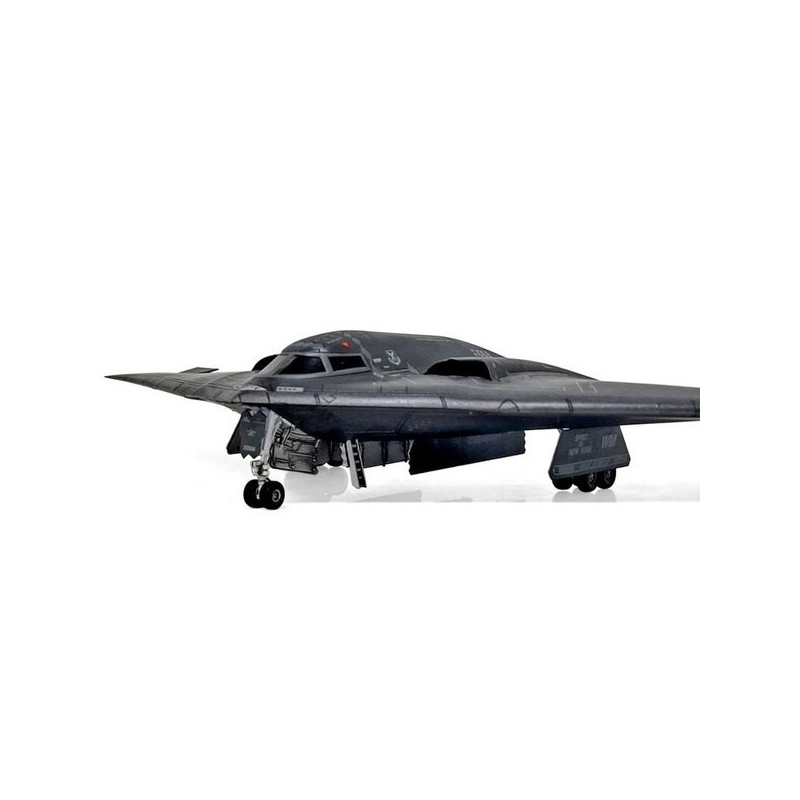 1/144 US Air Force B-2A Stealth Strategic Bomber Plastic Model