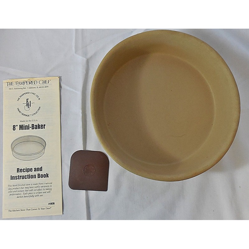 The Pampered Chef 8" Mini-Baker