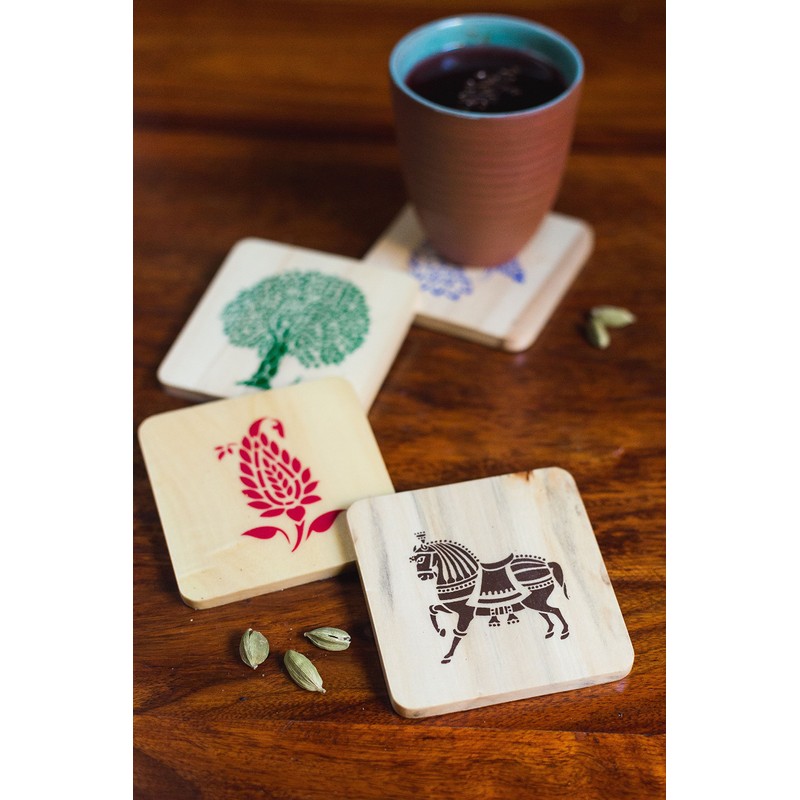 IVEI Sanjhi print wooden coasters set of 4