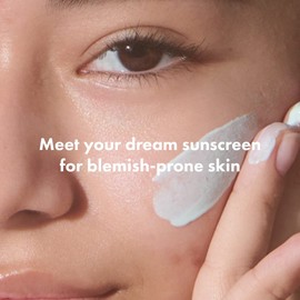 HERO COSMETICS Hero Cosmetics Force Shield Superlight Sunscreen SPF 30 - Everyday SPF 30 for Acne-Prone Skin with Zinc Oxide, Green Surge, and Extremolytes - Fragrance Free and Reef Safe (50 ml)