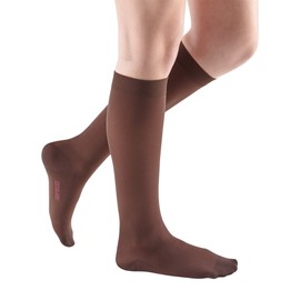 mediven Comfort for Women, 20-30 mmHg – Closed Toe Leg Circulation, Knee High Compression Stockings for Women, Semi-Transparent Leg Support Compression Hosiery , III-Petite, Wheat