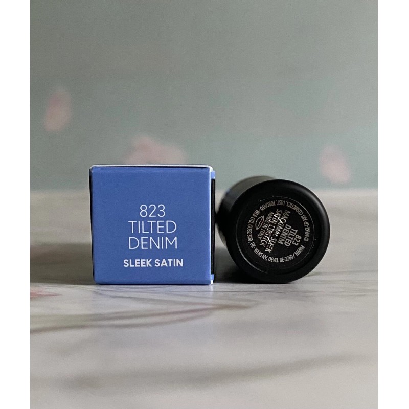 M·A·C Mac Ximal Sleek Satin Lipstick 823 TILTED DENIM -