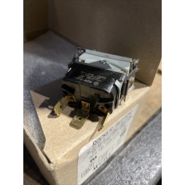 McGill Rocker Switch 0821-1316 SPDT (On) Off On Snap-in Bezel Main-Off-Momen