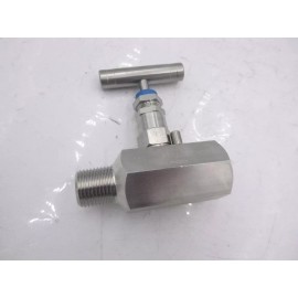 Mako 1/2" x 1/4" Threaded Needle Valve NS10S4M4F