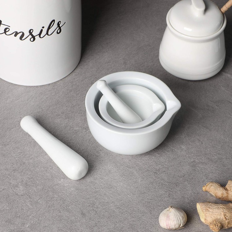 LEETOYI Porcelain Small Mortar and Pestle, Ceramic Herb Grinder Pill
