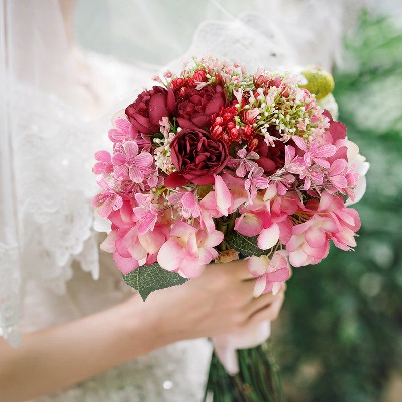 Simulation Wedding Bouquet Beautiful Bridal Holding Flower Wedding DecorationWine Red