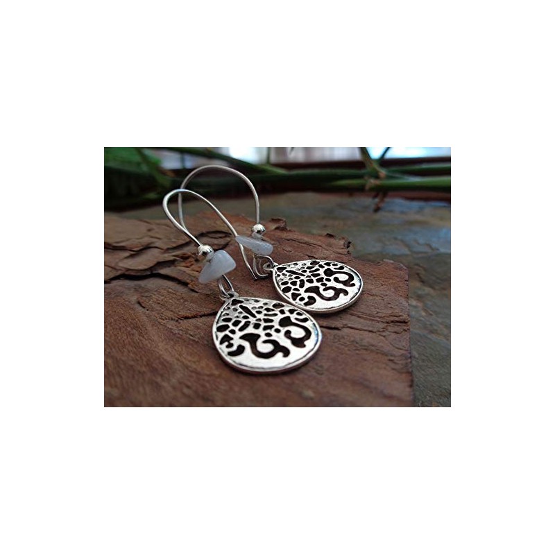 Cornflower blue, delicate dew drops and stone - long hooks,