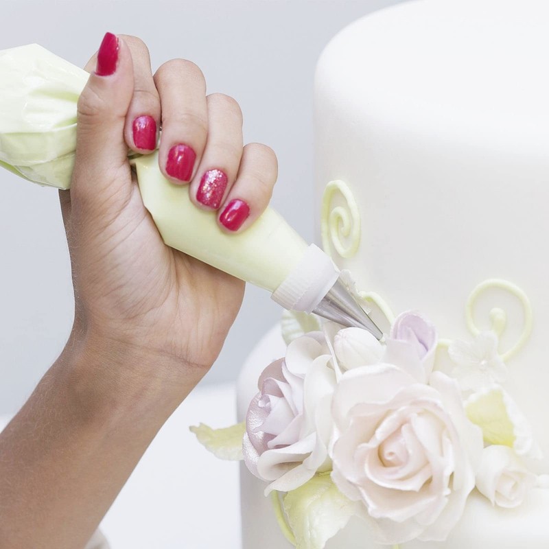 10 Professional Tips Piping Tips Piping Tips Muffin Cupcake Piping