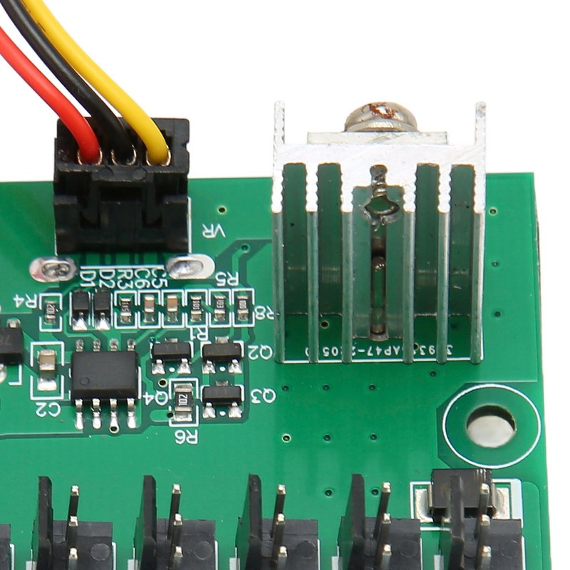 PWM Fan Hub DC 12V 8 Way PC Fan Speed