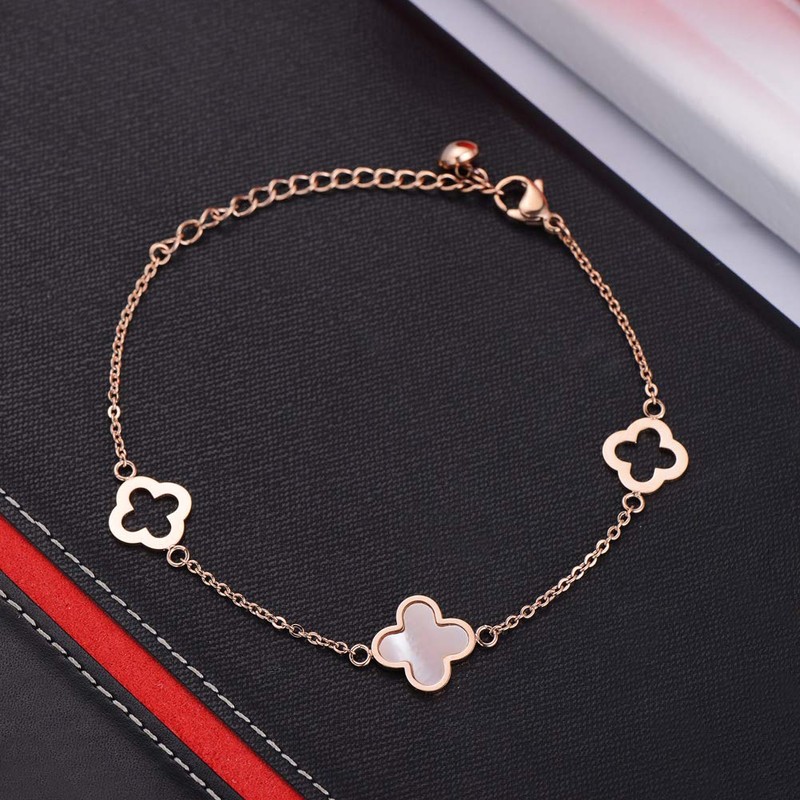 Hardart Clover Bracelet, 8 5 inch